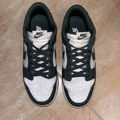 Nike Dunk Low Sneakers like new, size 44, white and green