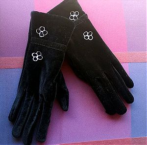 Μαύρα γάντια βελουτέ