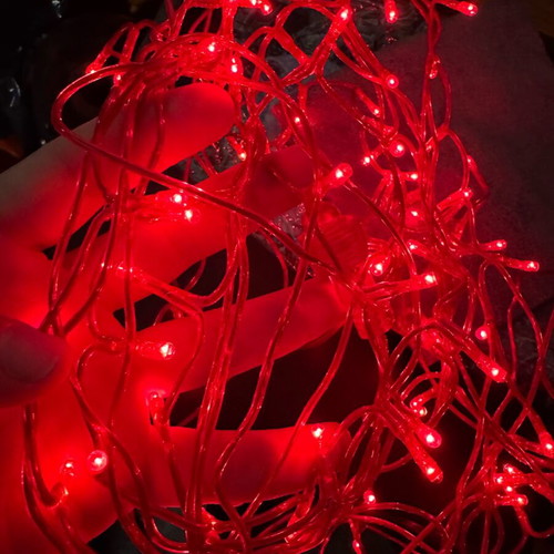 Red string lights like new