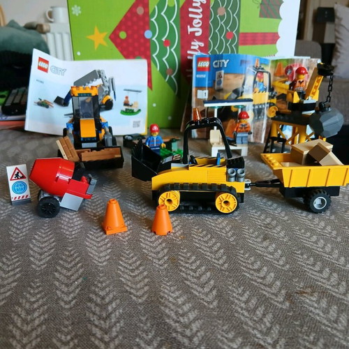 Lego City 60385 and 60252 like new, with instructions, no box