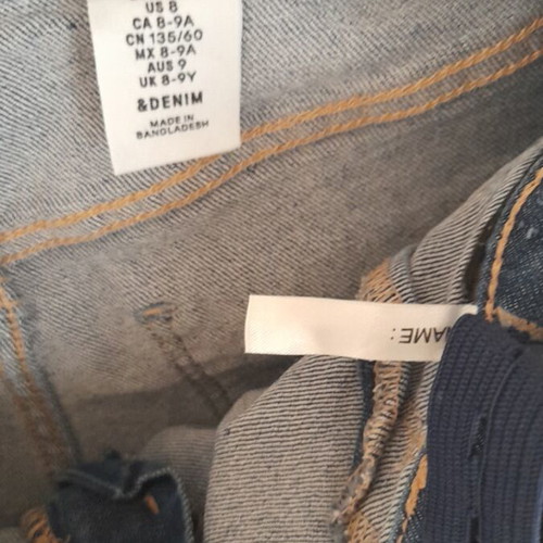 Τζιν σορτσάκι H&M για 8-9 ετών, μέγεθος 134 εκ., καινούργιο