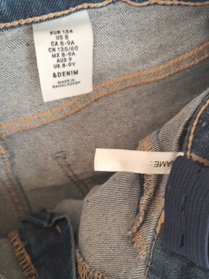 Τζιν σορτσάκι H&M για 8-9 ετών, μέγεθος 134 εκ., καινούργιο