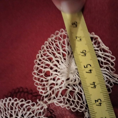 Handmade rhombus-shaped doily set like new