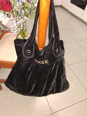 Vintage Vogue Shoulder Bag Black Velvet like new