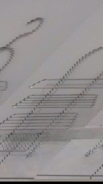ΡΑΦΙ ΜΠΑΝΙΟΥ ΚΡΕΜΑΣΤΟ