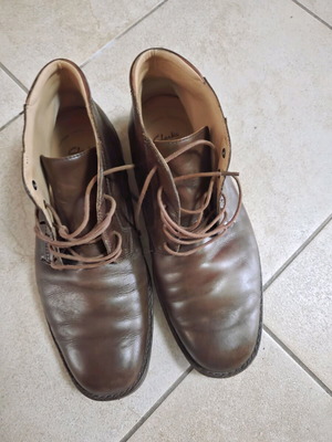 Ανδρικά δερμάτινα μποτάκια Clarks 42,5 σε άριστη κατάσταση