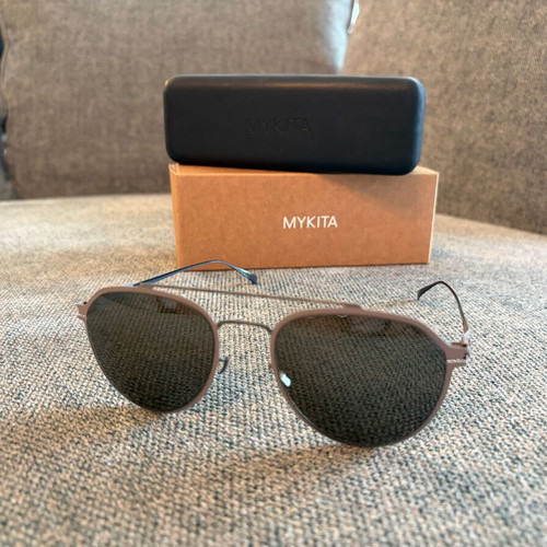 Mykita NO1 Harris shiny graphite/molegr Rawgreen solid sunglasses like new