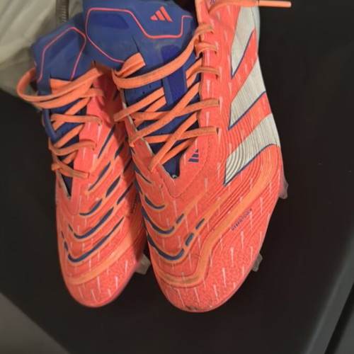 Adidas Predator football shoes like new, size 40.5, red