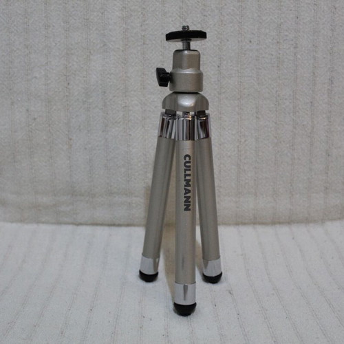 Cullmann Mini Tripod used