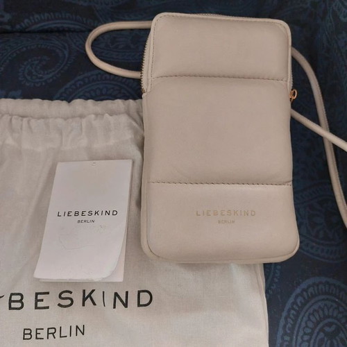 Liebeskind Berlin Tyra Leather Crossbody Mobile Pouch new, coconut color