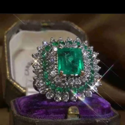 Art Deco women's ring new with 18k gold plating and green white zirconia