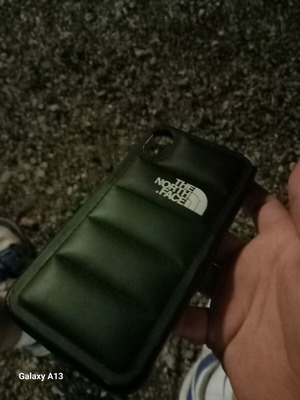 Θήκη για iPhone Xr The North Face σε καλή κατάσταση