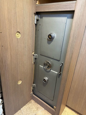 Safe Box 2 Combinations