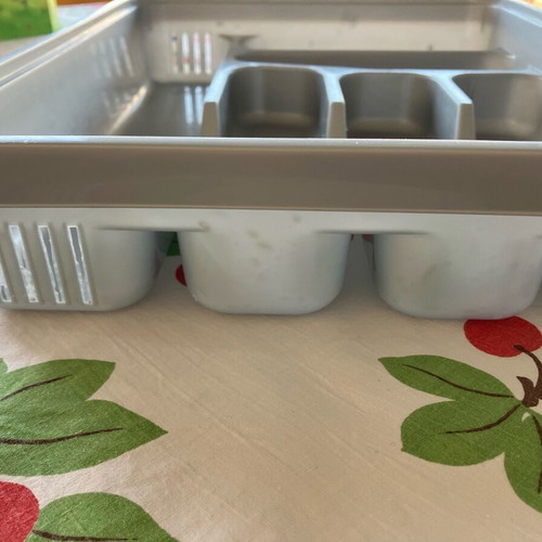 Cutlery tray 6 slots like new, gray