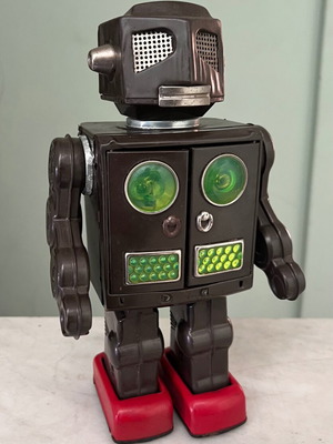 Horikawa Attacking Martian Robot used vintage tin toy from Japan