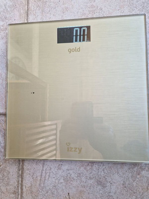 Izzy Gold ψηφιακή ζυγαριά μπάνιου σε χρυσό