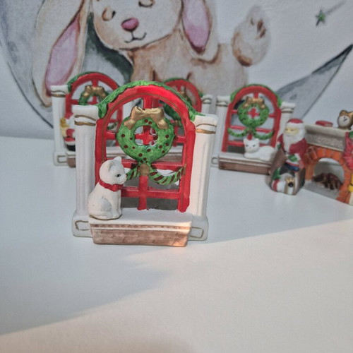 Vintage Christmas ceramic candle holders like new