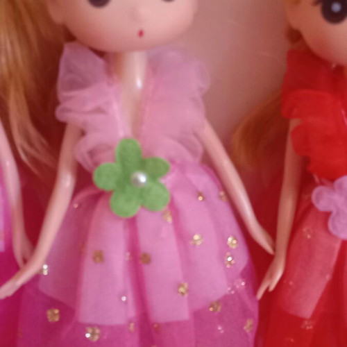 Dolls pack of 11 like new