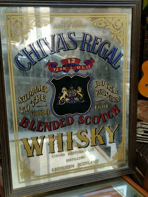 Vintage διαφημιστικός καθρέφτης Chivas Regal Whisky μεταχειρισμένος