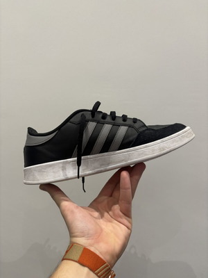 Adidas Sneakers No47 1/3 black grey white authentic