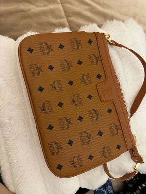 MCM leather shoulder bag like new brown