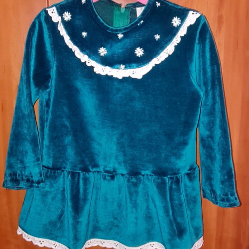 Velour blouse green with ruffles like new size 24 92cm months