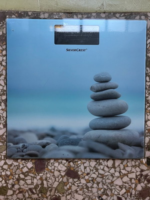 Ηλεκτρονική ζυγαριά μέχρι 100κ σαν καινούργια