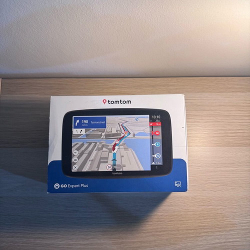 TomTom GO Expert Plus GPS like new with box and mount
