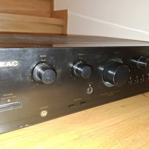 Teac A-R500 integrated amplifier like new