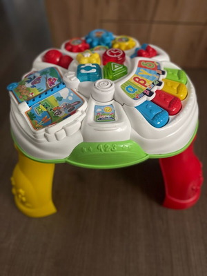 Baby Clementoni Activity Table like new with sounds and songs