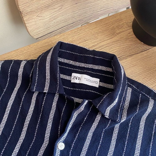 Zara men's blue striped short-sleeve shirt, medium