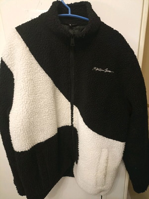 Maui & Sons fleece jacket new, size M, black and white