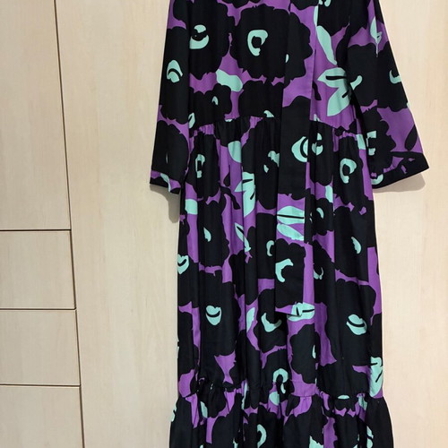 Karavan dress S/M like new, black and purple