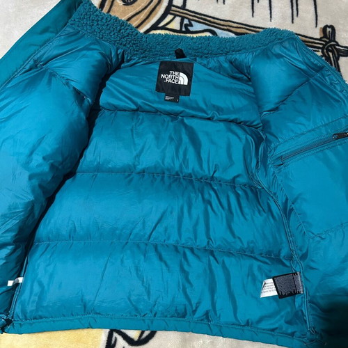 The North Face puffer like new, blue turquoise