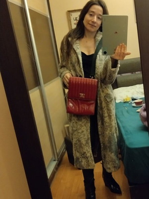 Hunter crossbody bag like new, burgundy red