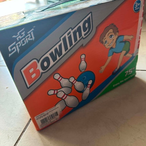 Luna Bowling Set for Small Children with 6 Pins and Ball