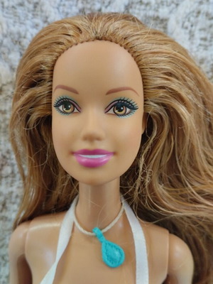 Barbie doll vintage 1999 used in good condition