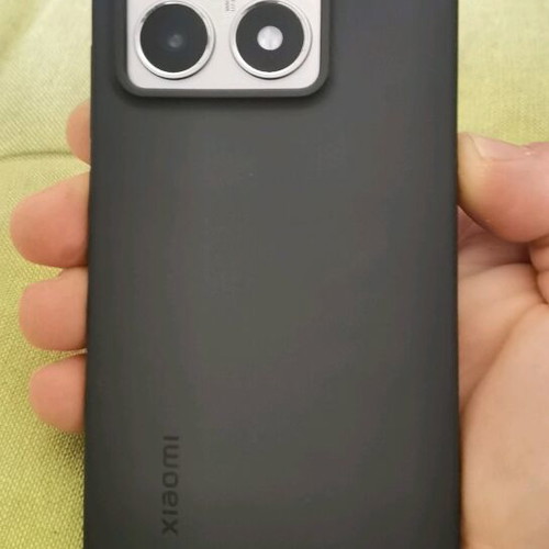 Xiaomi 14T 12+12/512 used with triple Leica camera and 2 cases