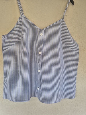 Everyday striped blue and white top Shein size L like new