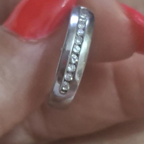 Silver 925 ring size 17.3 with zircon stones like new