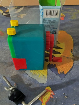 Μηχανική ξύστρα καινούργια στο κουτί της