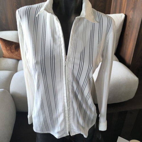 Shirt with zipper new, white elastic fabric with embossed stripes