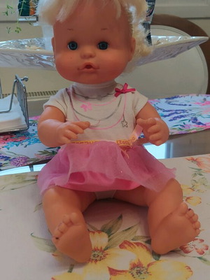 Nenuco Magic Hair doll used