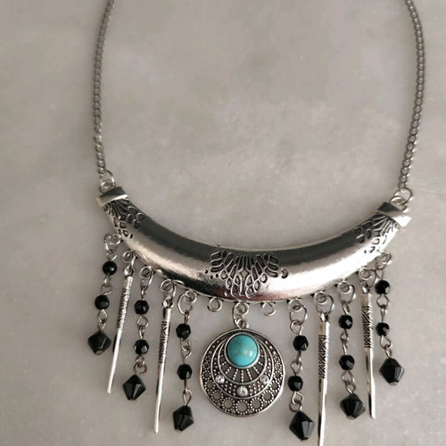 Boho handmade steel necklace like new with turquoise stone