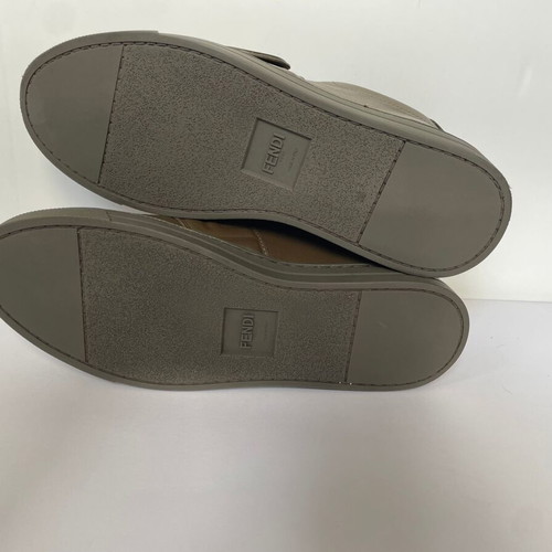 Fendi sneakers like new, size 37, leather, khaki