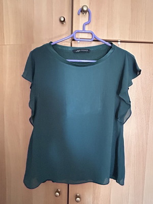 Zara дамска къс ръкав блуза употребявана, размер M, кипарисен цвят