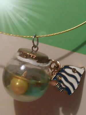 Handmade aquarium ball necklace with pearl and fish