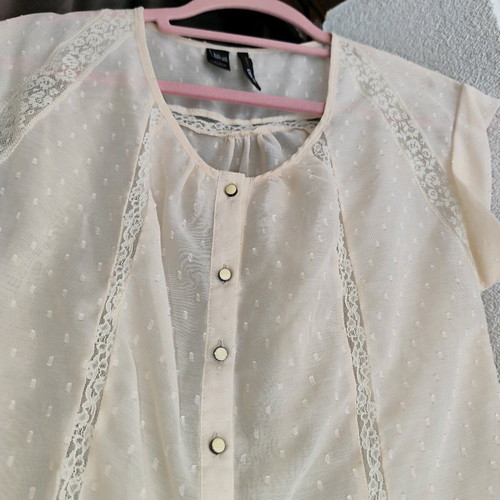 Mango women's shirt like new, cream with lace, XS-S