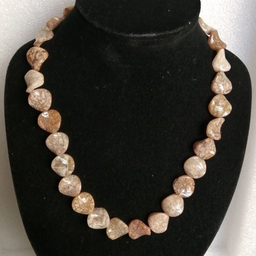 Necklace with flower agate semi-precious stones new