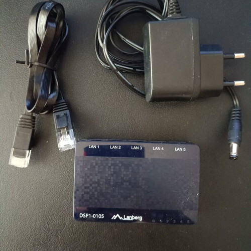 Lanberg DSP1-0105 Ethernet switch 5 ports used